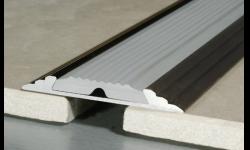 A10 sill strip with skid lining